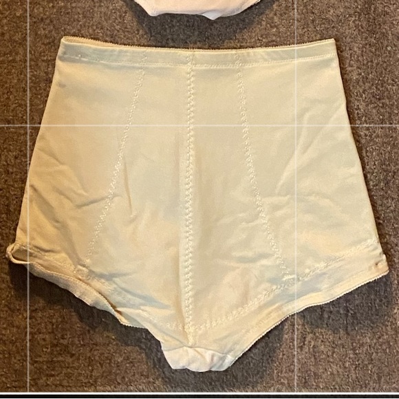 Vintage LOT Body shaping Girdle brief - Picture 6 of 11